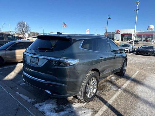 2022 Buick Enclave AWD Avenir