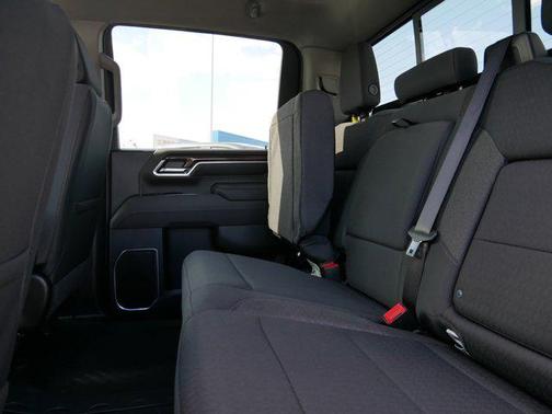 Summit White 2026 Chevrolet Silverado 3500 LT