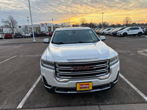 2022 GMC Acadia AWD SLT