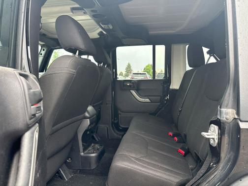 Black Clearcoat 2016 Jeep Wrangler Unlimited Sport