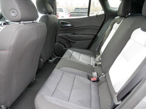 2025 Chevrolet Trax FWD 1RS
