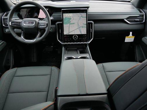 2025 GMC Acadia AWD AT4