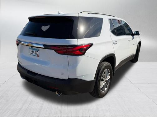 Summit White 2023 Chevrolet Traverse LT Leather