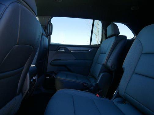 2026 GMC Acadia AT4 AWD