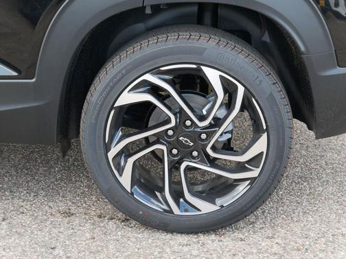 Mosaic Black Metallic 2026 Chevrolet Trailblazer RS
