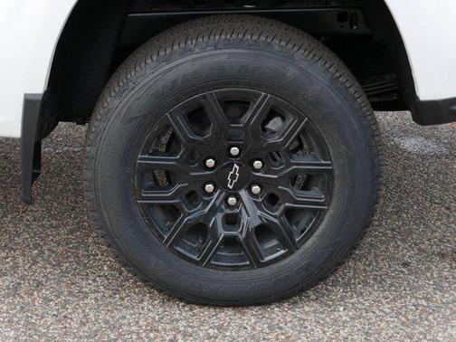 2025 Chevrolet Colorado WT