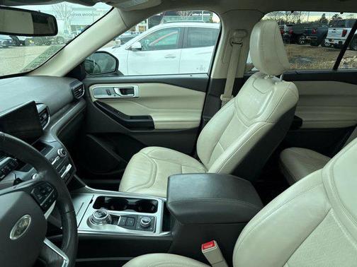 Rich Copper Metallic Tinted Clearcoat 2020 Ford Explorer Platinum