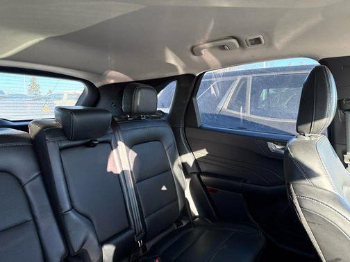 2025 Ford Escape Platinum