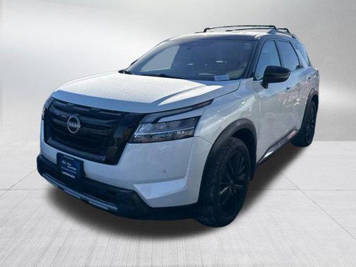 2023 Nissan Pathfinder Platinum 4WD