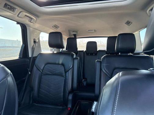 2023 Nissan Pathfinder Platinum 4WD