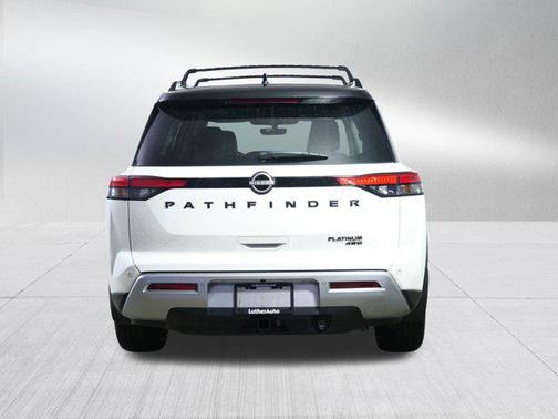 2023 Nissan Pathfinder Platinum 4WD