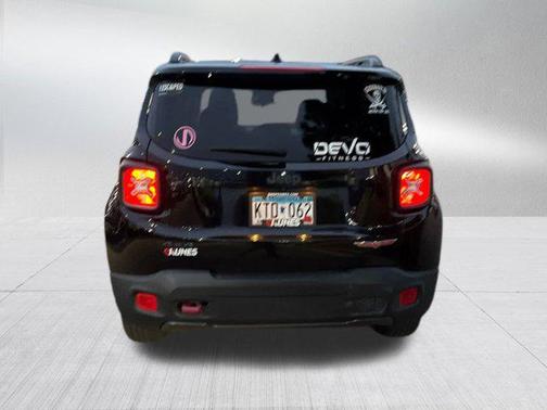 2017 Jeep Renegade Trailhawk