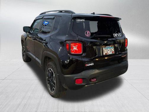 2017 Jeep Renegade Trailhawk