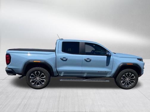 Glacier Metallic 2025 GMC Canyon Denali