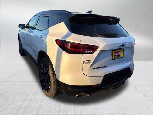 Iridescent Pearl Tricoat 2024 Chevrolet Blazer RS