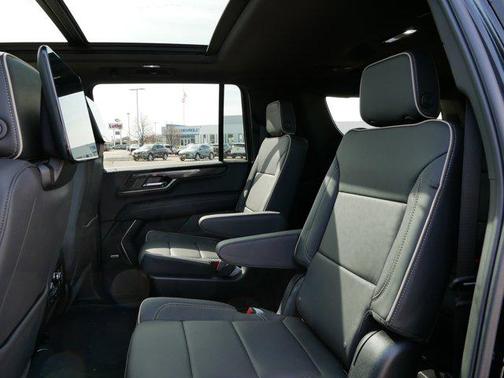 2025 GMC Yukon XL 4WD Elevation