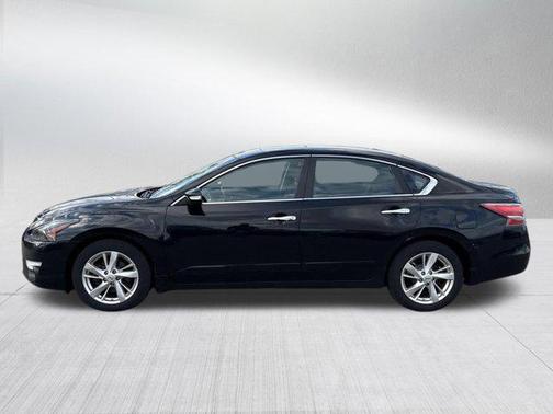 Super Black 2014 Nissan Altima 2.5 SV