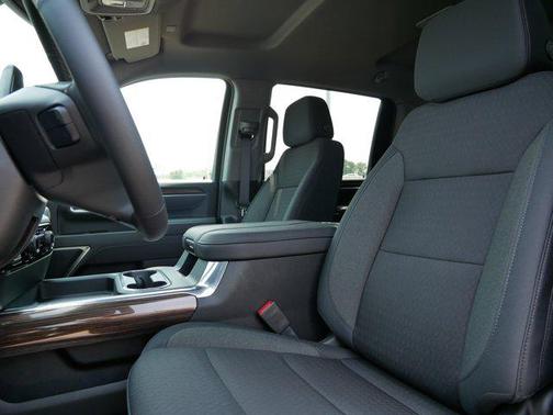 2025 Chevrolet Silverado 3500 LT