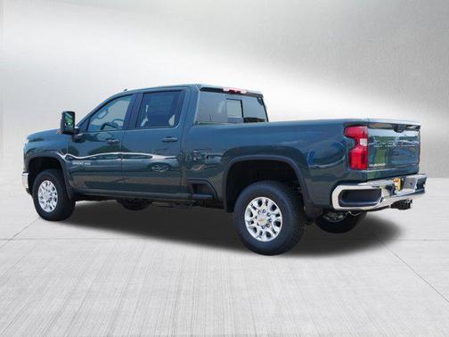 2025 Chevrolet Silverado 3500 LT