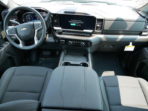 2025 Chevrolet Silverado 3500 LT