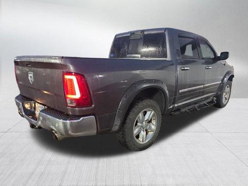2018 RAM 1500 SLT