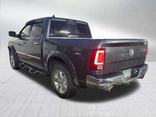 2018 RAM 1500 SLT