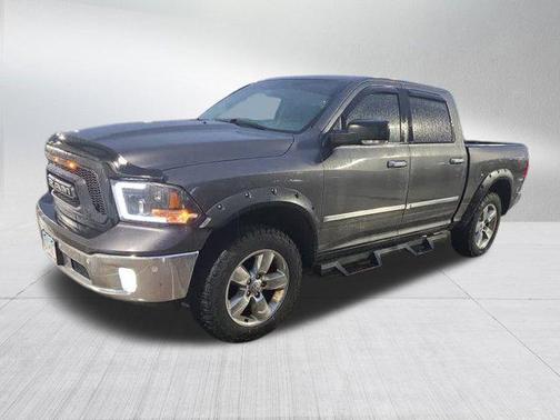 2018 RAM 1500 SLT