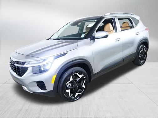Steel Gray 2024 Kia Seltos EX
