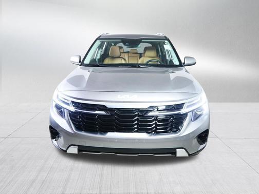 Steel Gray 2024 Kia Seltos EX
