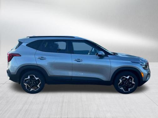 Steel Gray 2024 Kia Seltos EX
