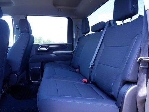 2025 Chevrolet Silverado 3500 LT