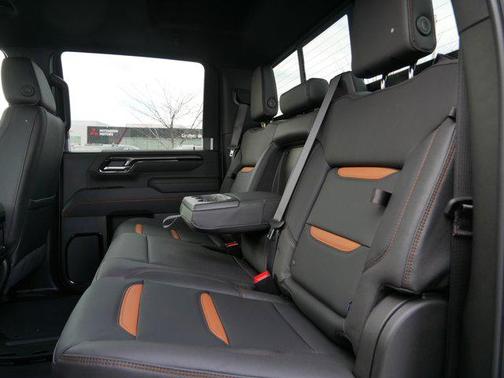 2026 GMC Sierra 3500 AT4