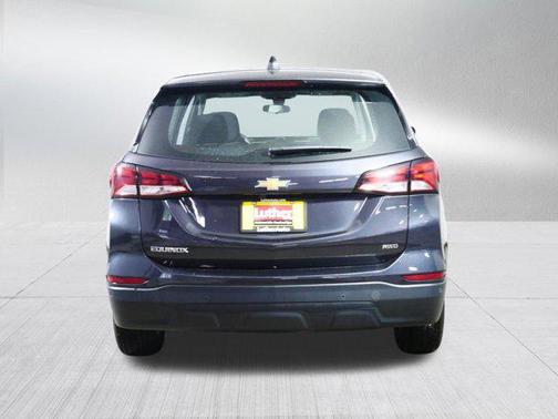 Iron Gray Metallic 2022 Chevrolet Equinox LS