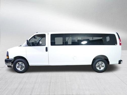 Summit White 2025 Chevrolet Express 3500 RWD 3500 Extended Wheelbase LT