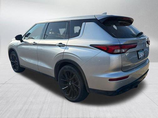 2022 Mitsubishi Outlander Black Edition S-AWC
