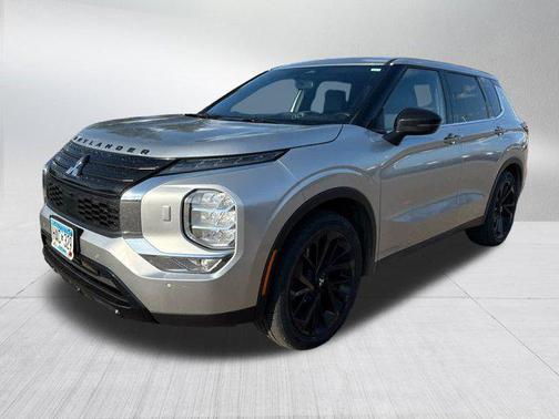 2022 Mitsubishi Outlander Black Edition S-AWC