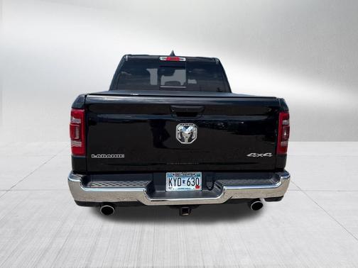Diamond Black Crystal Pearlcoat 2023 RAM 1500 Laramie