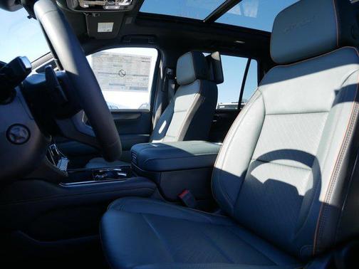 2026 GMC Yukon 4WD AT4