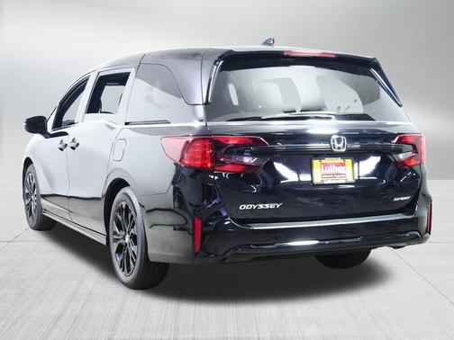 Crystal Black Pearl 2025 Honda Odyssey Sport-L