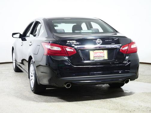 Super Black 2018 Nissan Altima 2.5 S