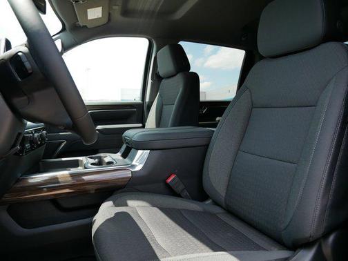 2025 Chevrolet Silverado 3500 LT