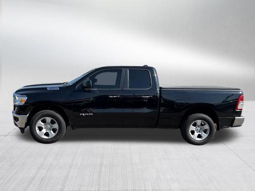 Diamond Black Crystal Pearlcoat 2020 RAM 1500 Big Horn/Lone Star