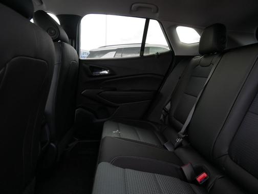 Summit White 2026 Chevrolet Trax LT