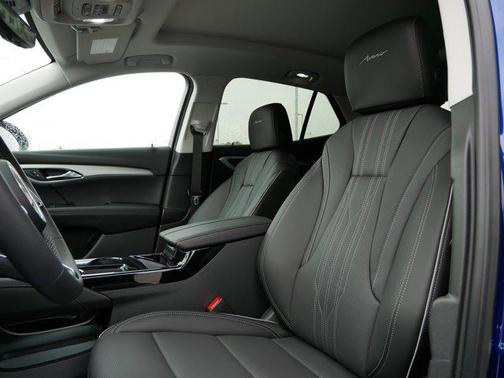 2025 Buick Envision Avenir AWD