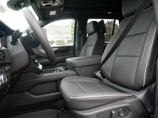 Summit White 2026 GMC Yukon 4WD Elevation