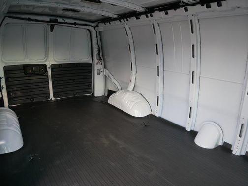 Summit White 2026 Chevrolet Express 3500 3500 Extended Wheelbase, WT, RWD