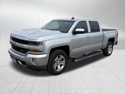 Silver Ice Metallic 2017 Chevrolet Silverado 1500 2LT