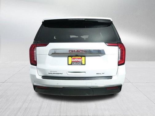 2022 GMC Yukon SLT