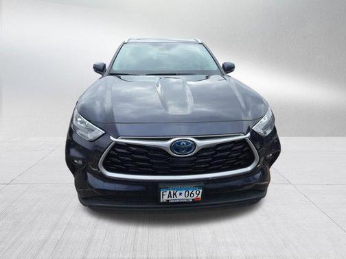 2020 Toyota Highlander Hybrid XLE