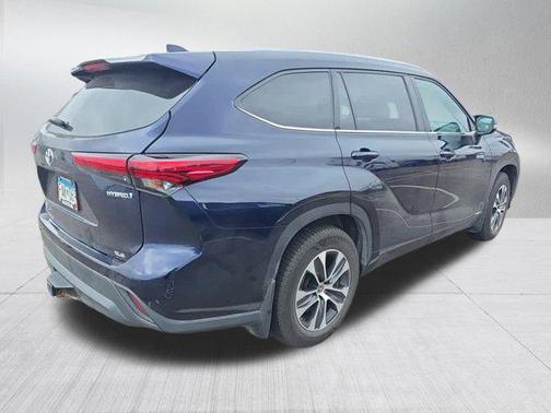 2020 Toyota Highlander Hybrid XLE